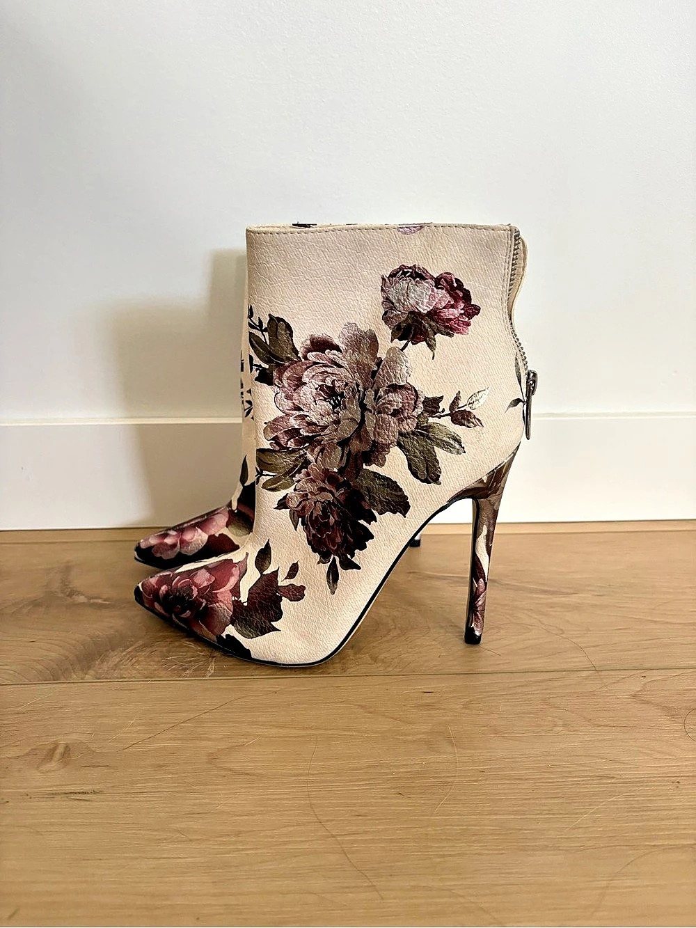 Floral Pointed-Toe Ankle Boots